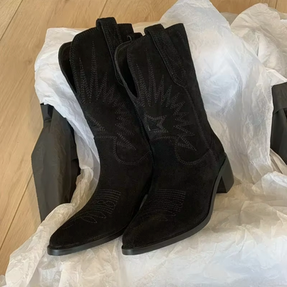 Jailyn | Vintage Embroidered Boots