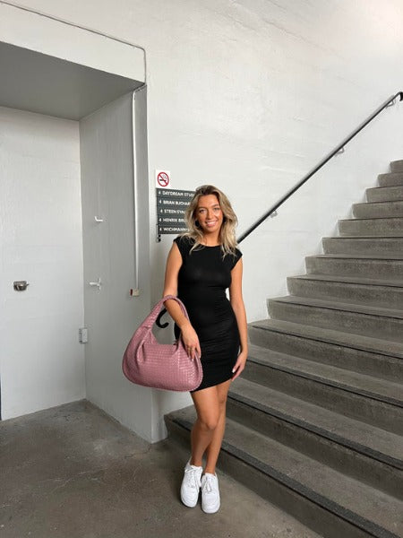 Liva | Half-moon shoulder bag