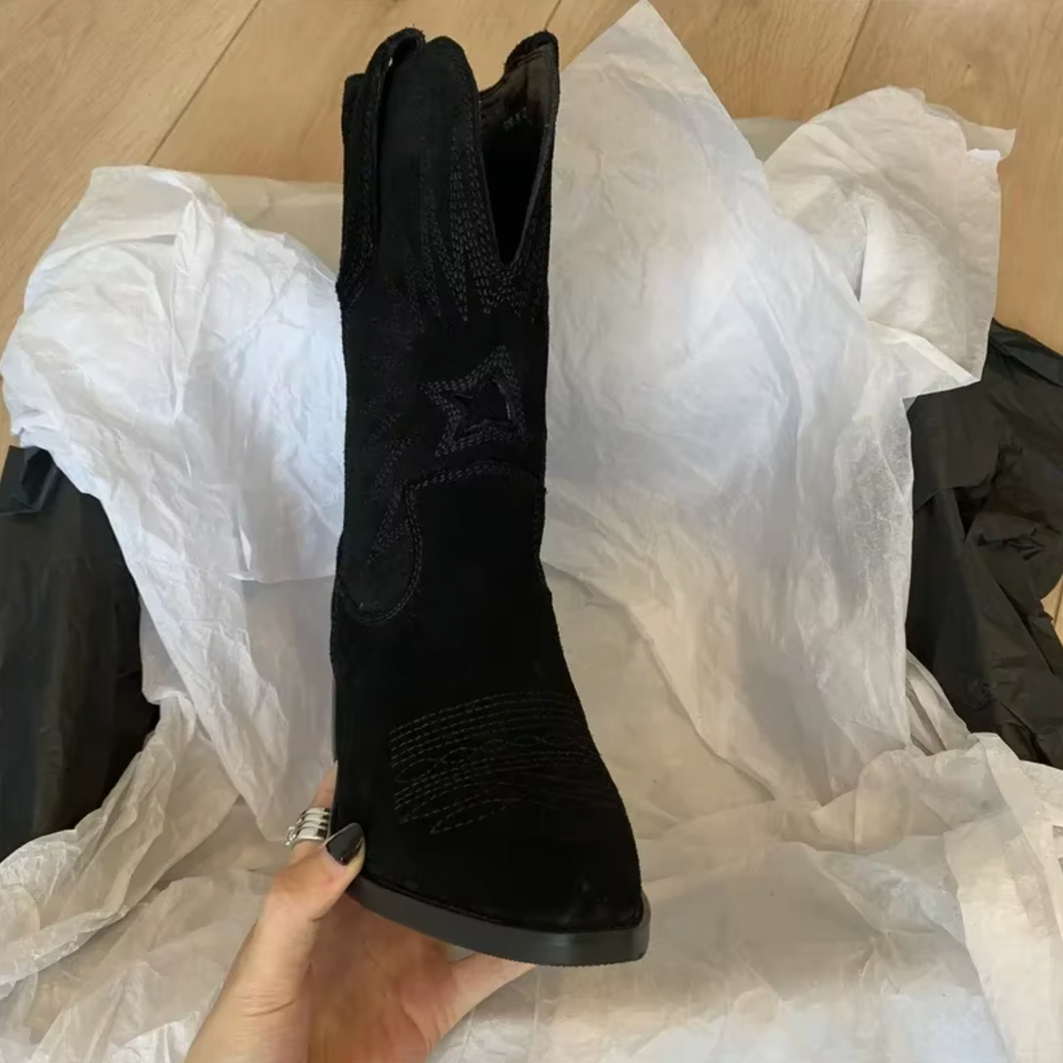 Jailyn | Vintage Embroidered Boots