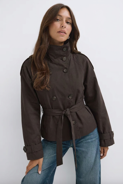 Selvienza — brown