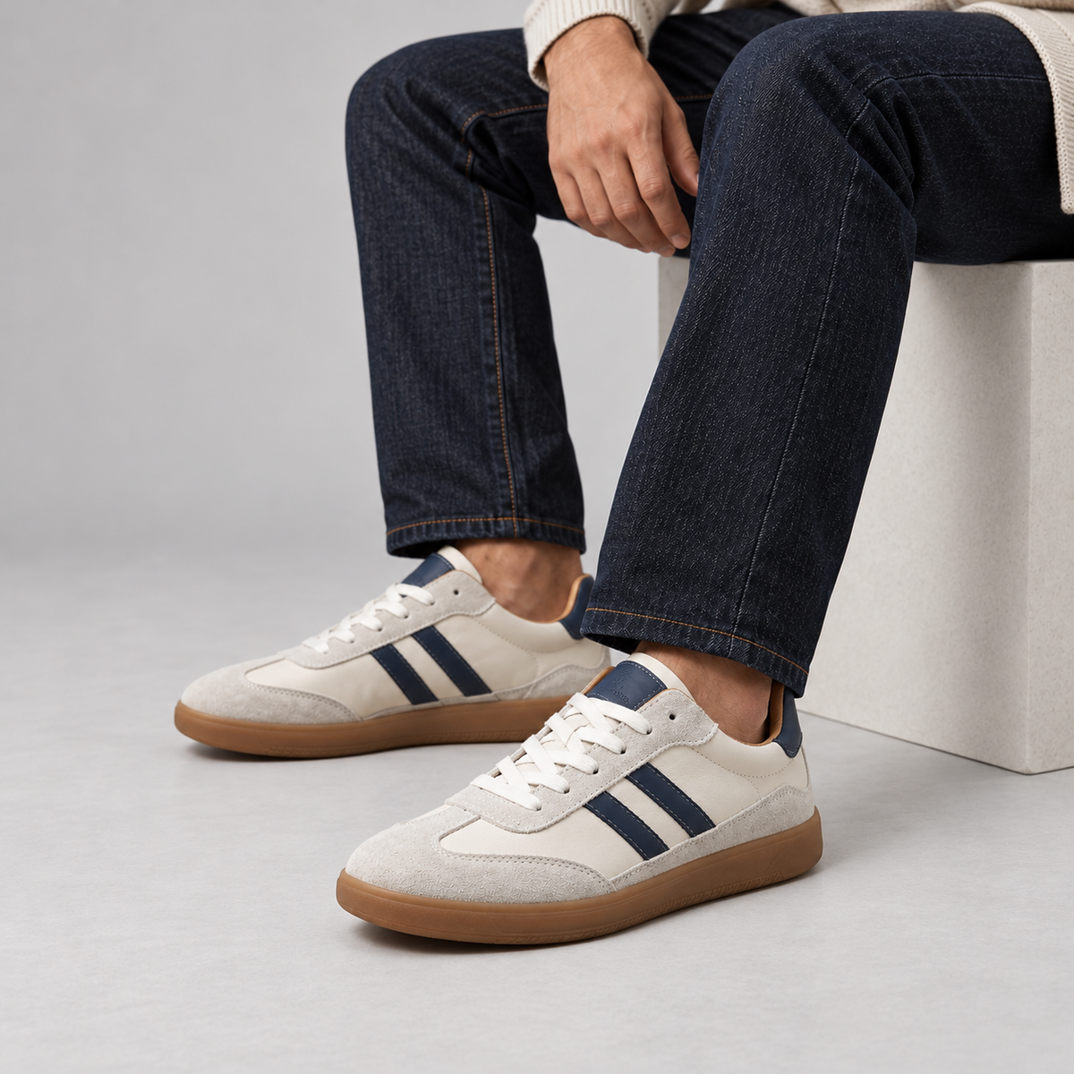 Men's Classic Retro Trainers, Lace-Up Sneakers - view 16