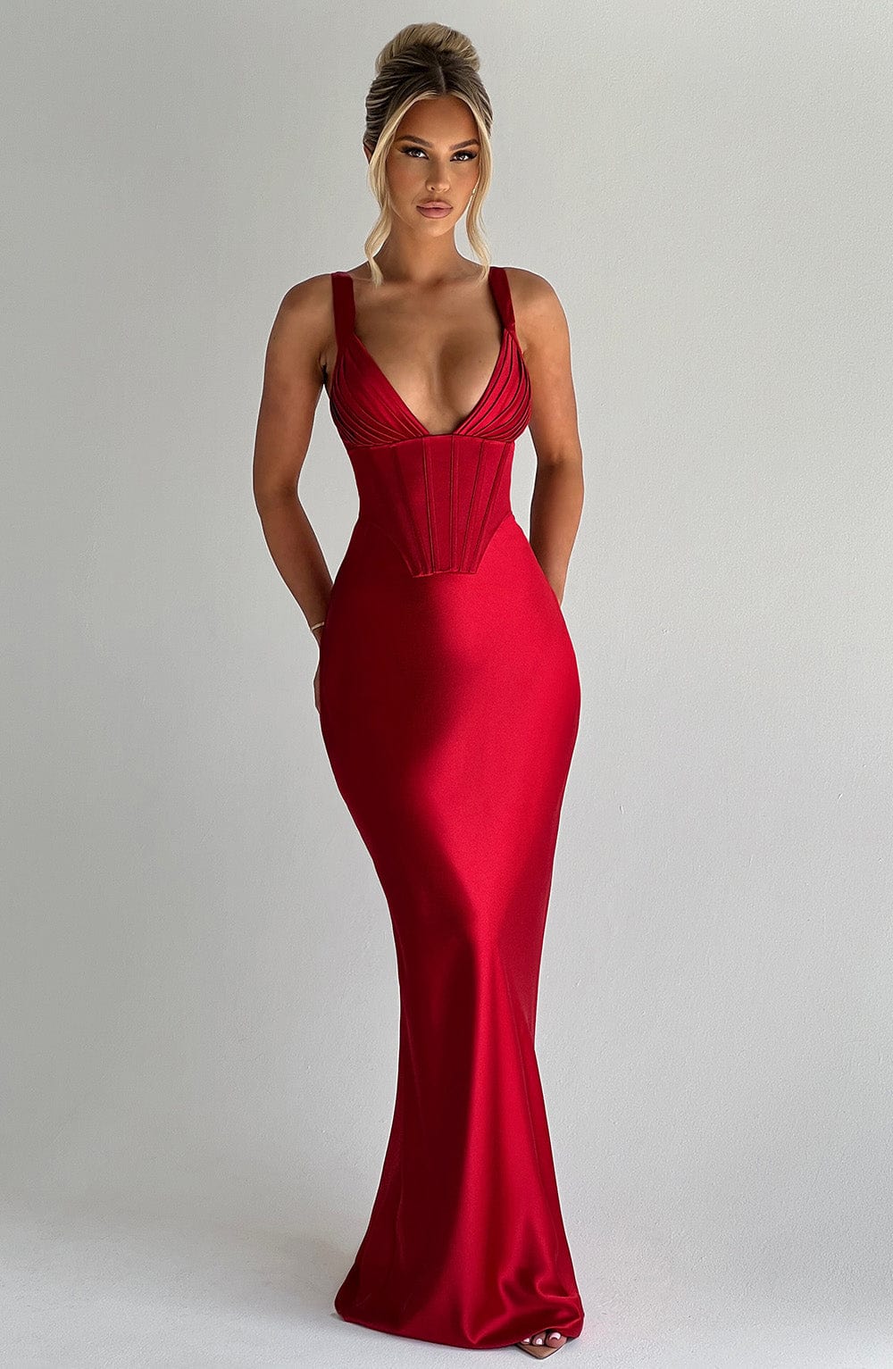 Faith | Luxurious And Elegant Red Dress