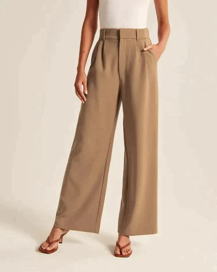 Pantalon ajusté à jambe large