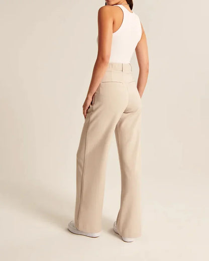 Pantalon ajusté à jambe large