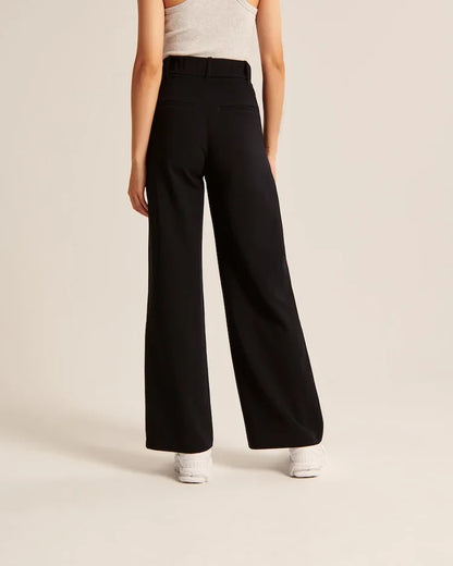 Pantalon ajusté à jambe large